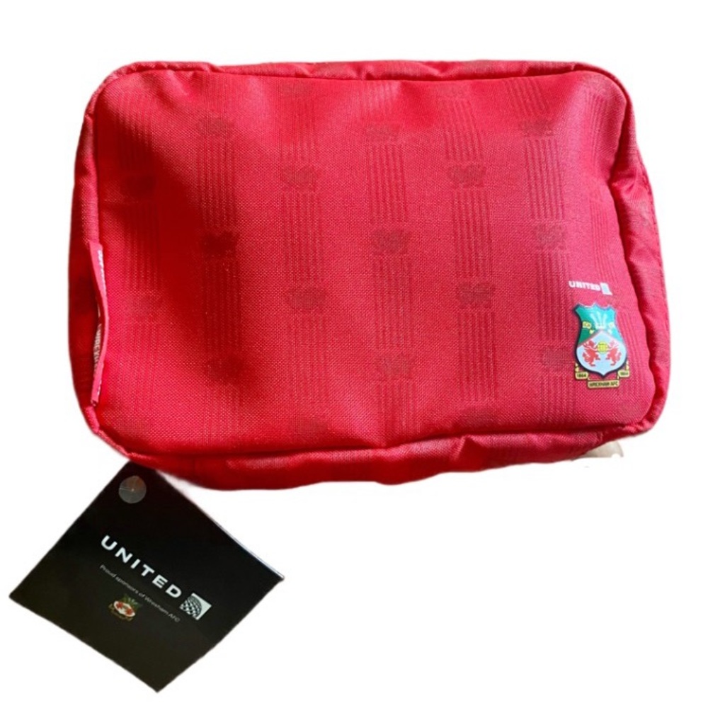 United / Wrexham AFC Ltd Edition Amenity Kit